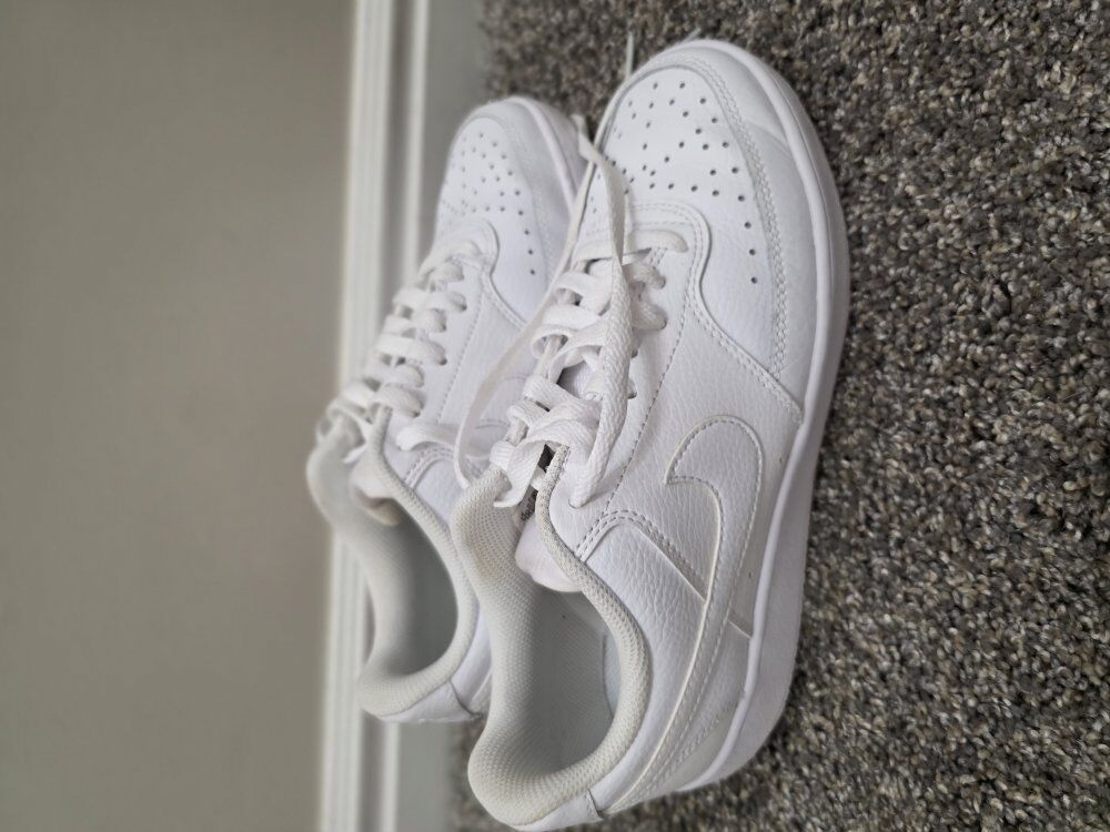 Nike Court Vision Low Women's Shoes