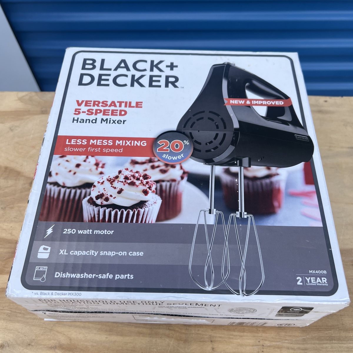 BLACK+DECKER MX400B Versatile 5-Speed Hand Mixer with Snap-On Case & Accessories