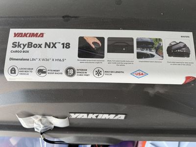 Yakima SkyBox 18 cubic ft - brand new