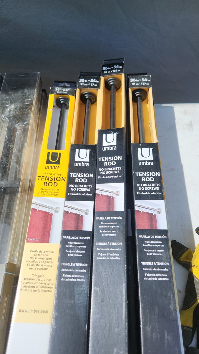 Curtain rods tension type black lot 0f 6