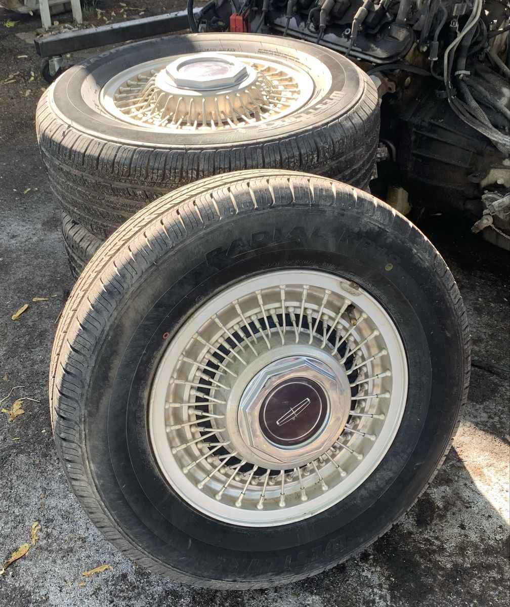 215/70-15 Tires & Wheels 5x114.3 Ford Lincoln