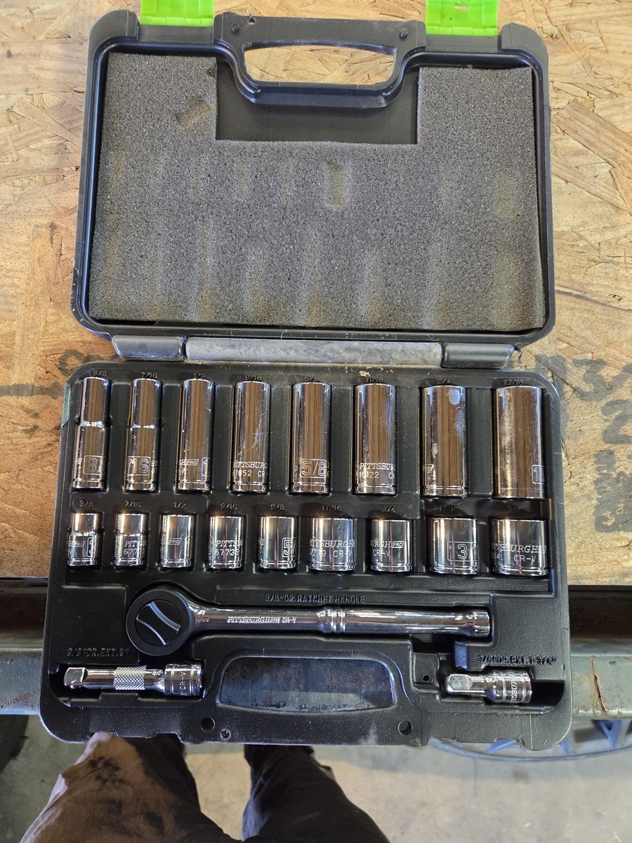 Socket set
