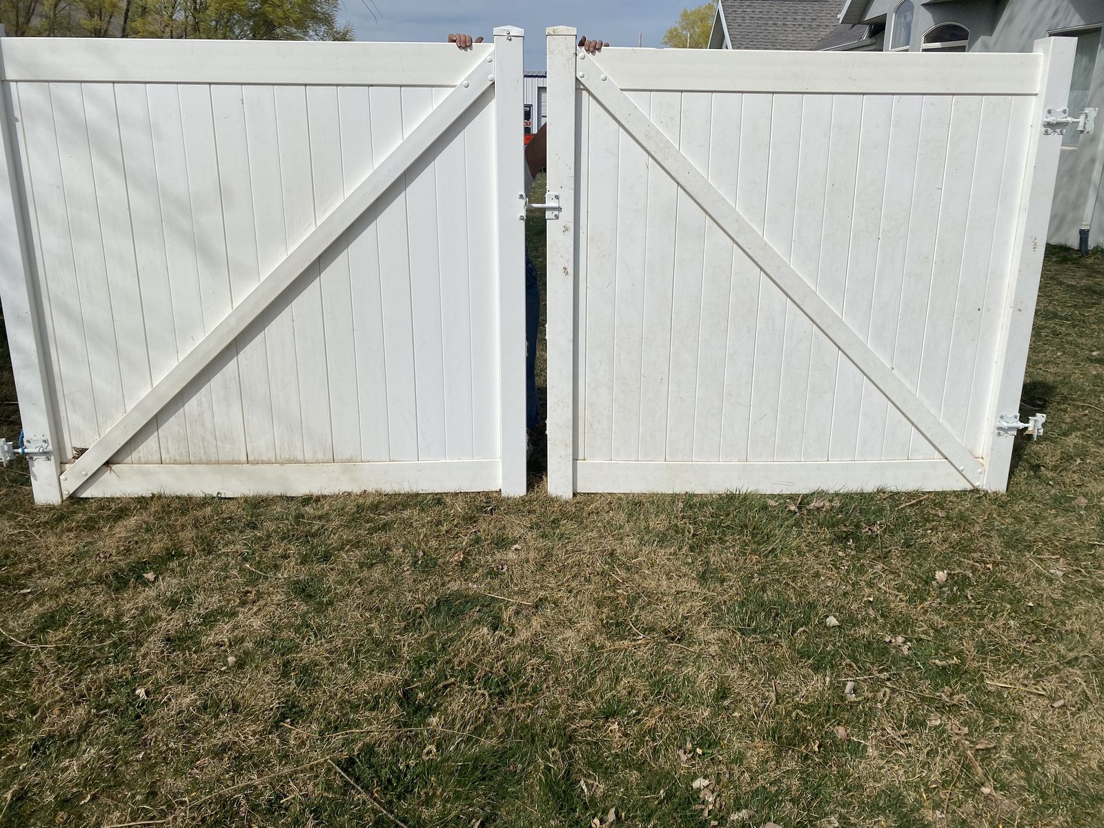Vinyl Gates