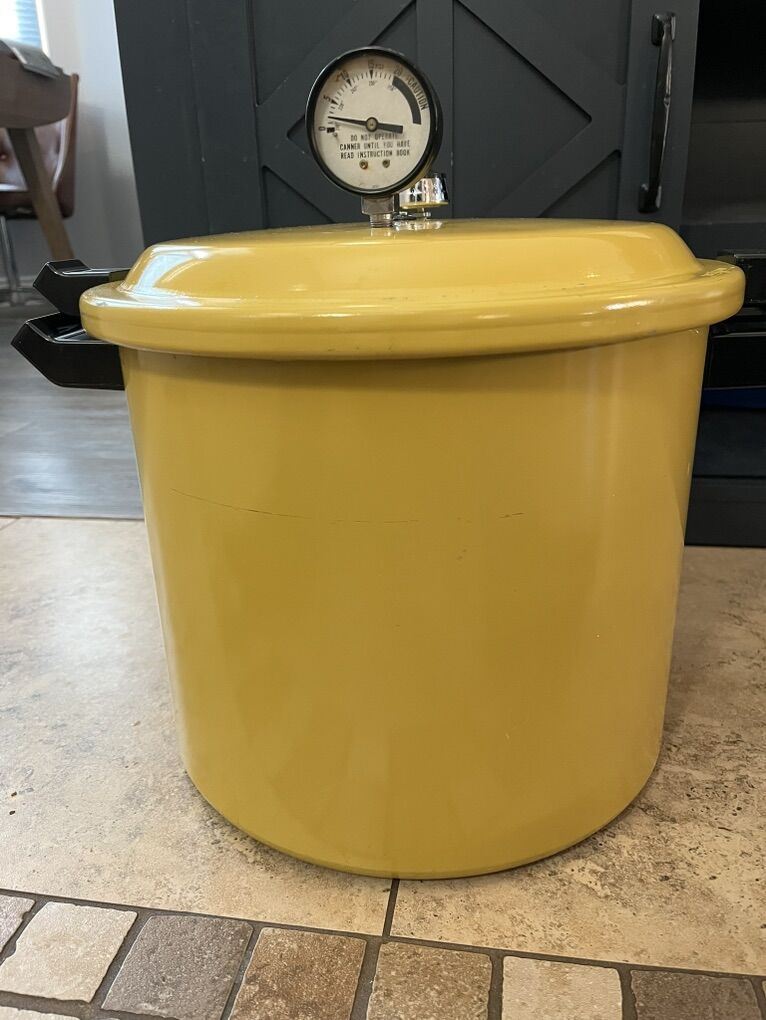 Vintage Presto Pressure Canner Harvest Yellow 20qt