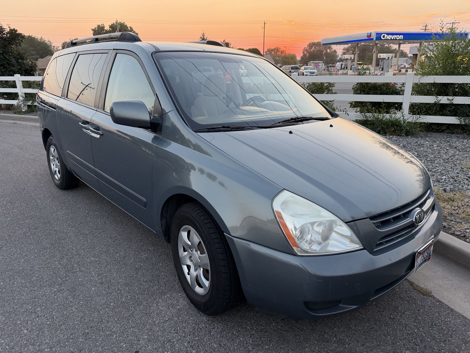2008 Kia Sedona LX