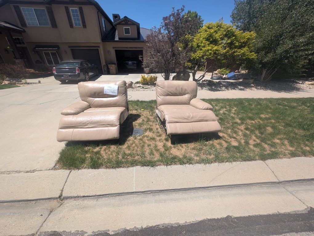 FREE electric leather recliners