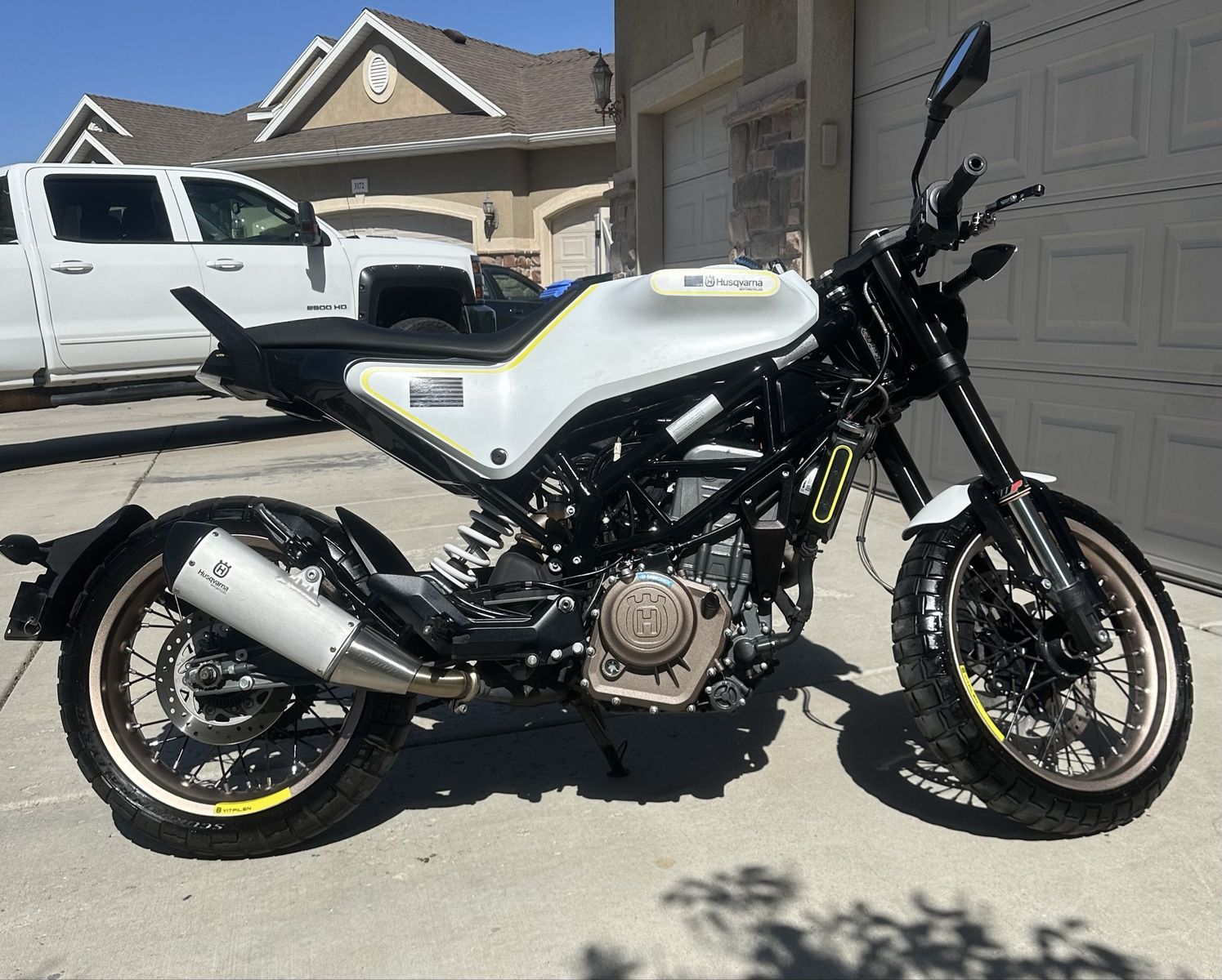 Husqvarna Vitpilen 401 Motorcycle - Excellent Condition