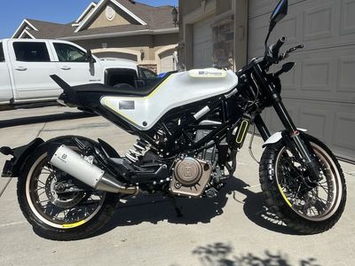 Husqvarna Vitpilen 401 Motorcycle - Excellent Condition