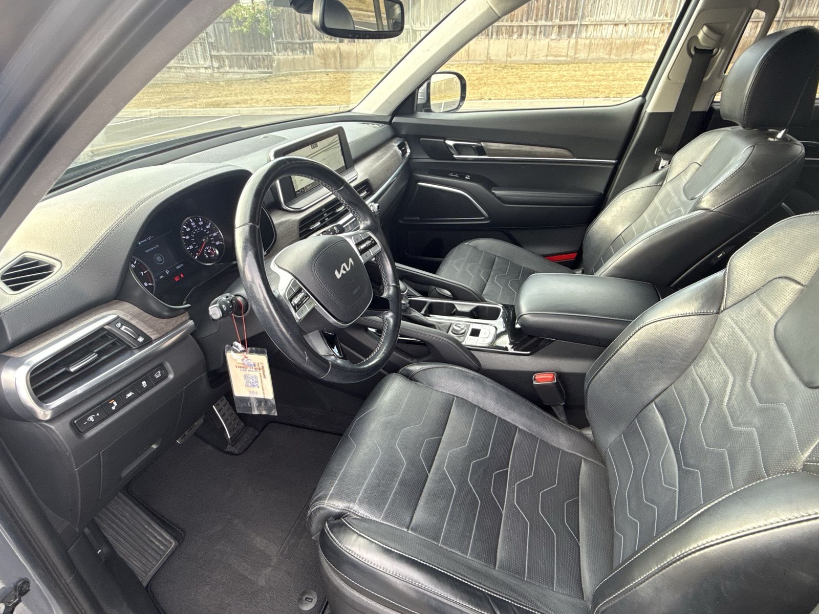 Main image 11