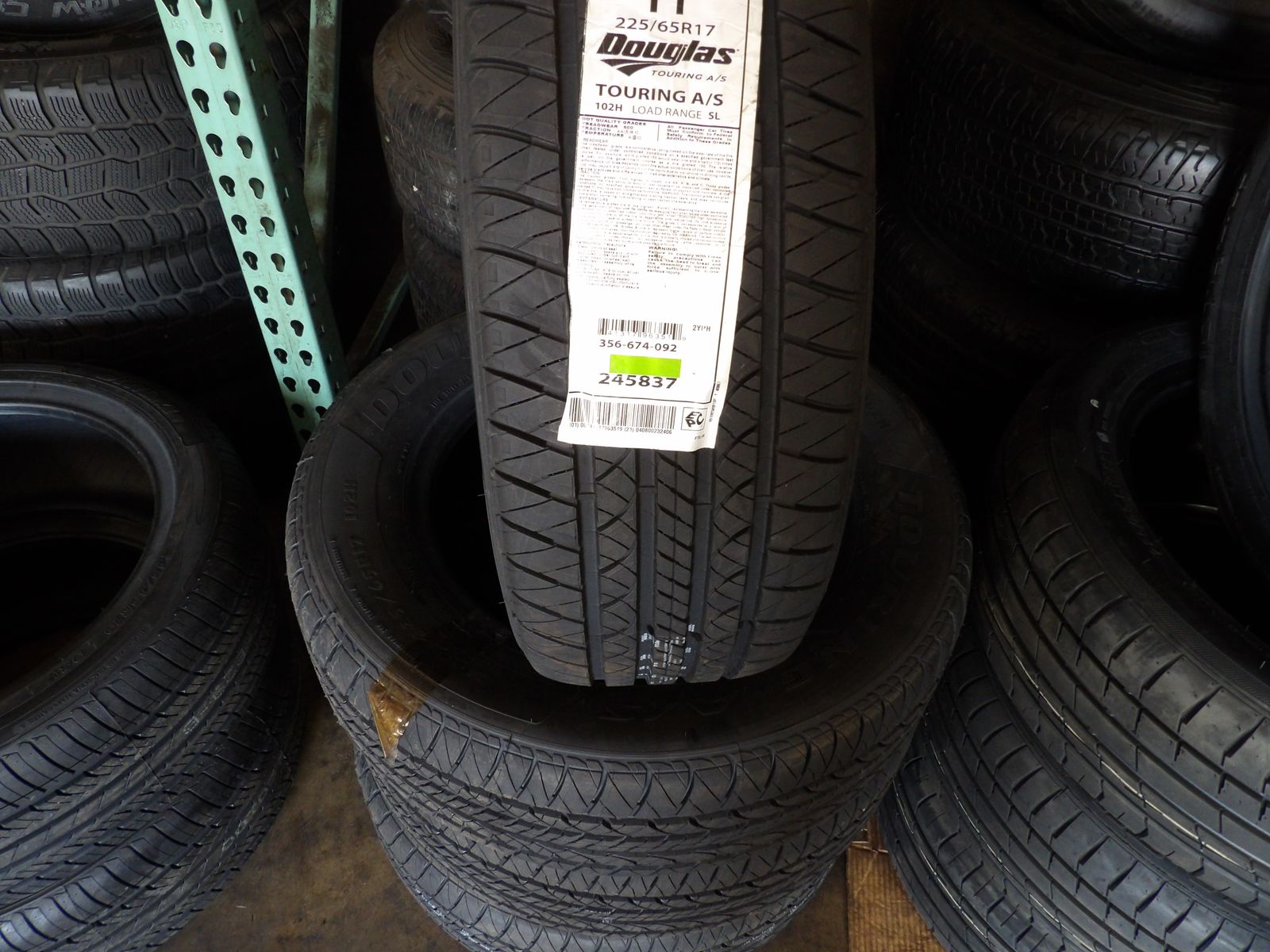 225/65R17 DOUGLAS TOURING ALL SEASON SET OF NEW TIRES 
