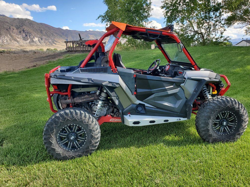 Polaris Highlifter RZR 1000 EPS 