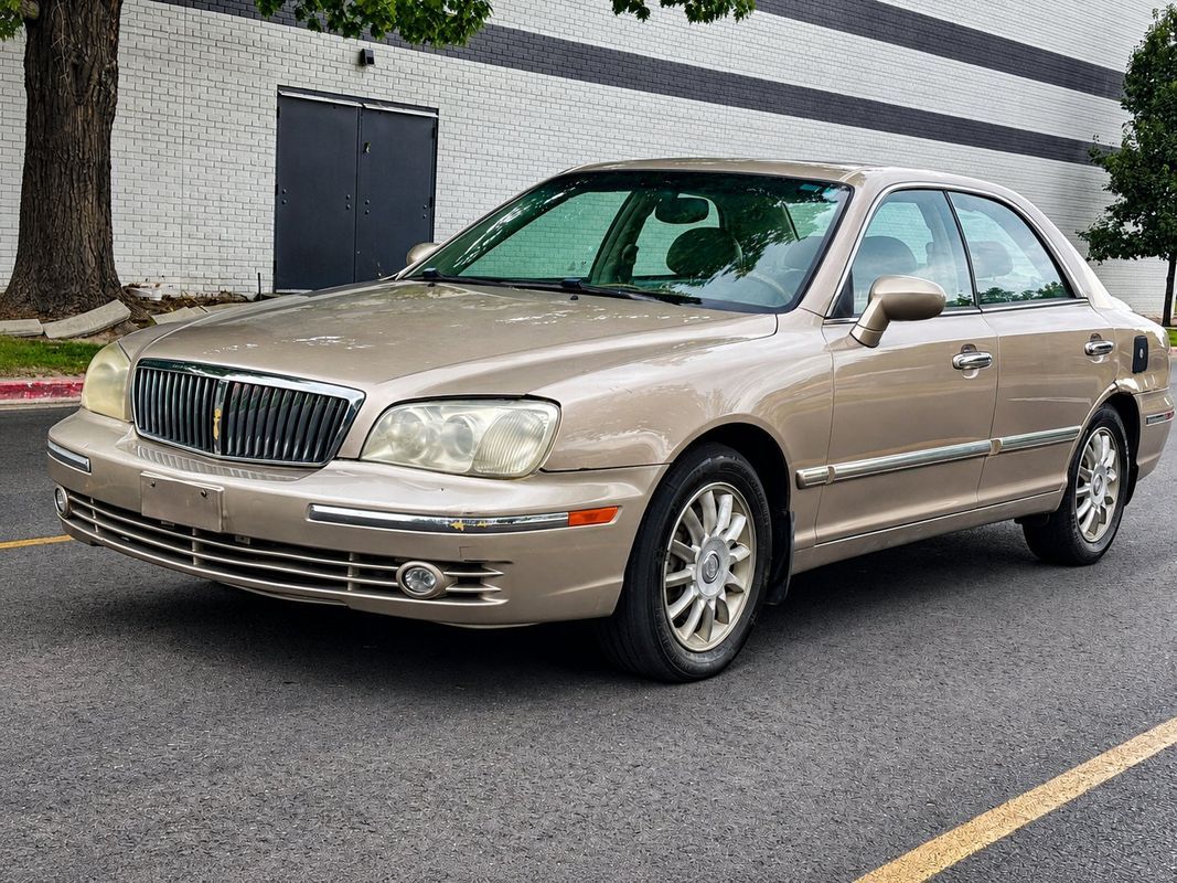 2005 Hyundai XG350 L