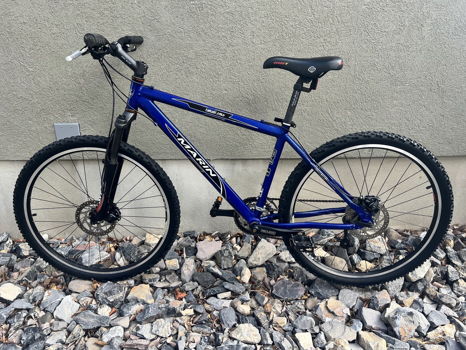 Marin Hawk Hill Mountain Bike – 15" Frame, Disc Brakes