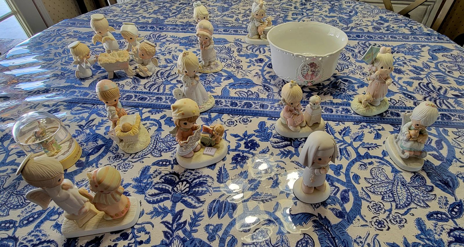 Vintage Precious Moments Figurines