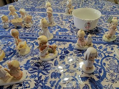 Vintage Precious Moments Figurines