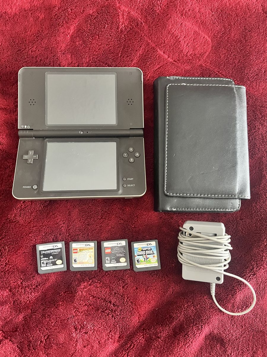 Bronze DSI XL with games and case