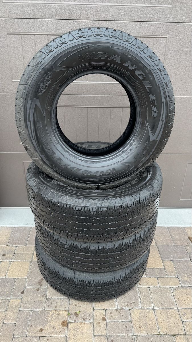 Goodyear Wrangler 275/65R18 All-Terrain Adventure Tires (Set of 4) USED