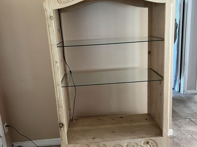 Gorgeous, knotty pine hutch