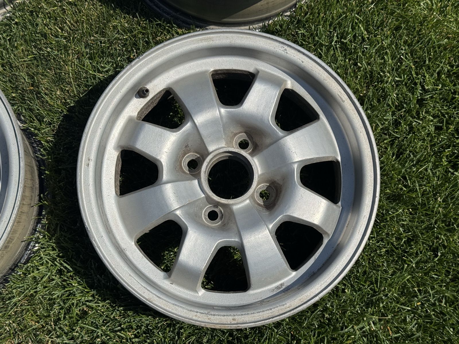 Main image 4