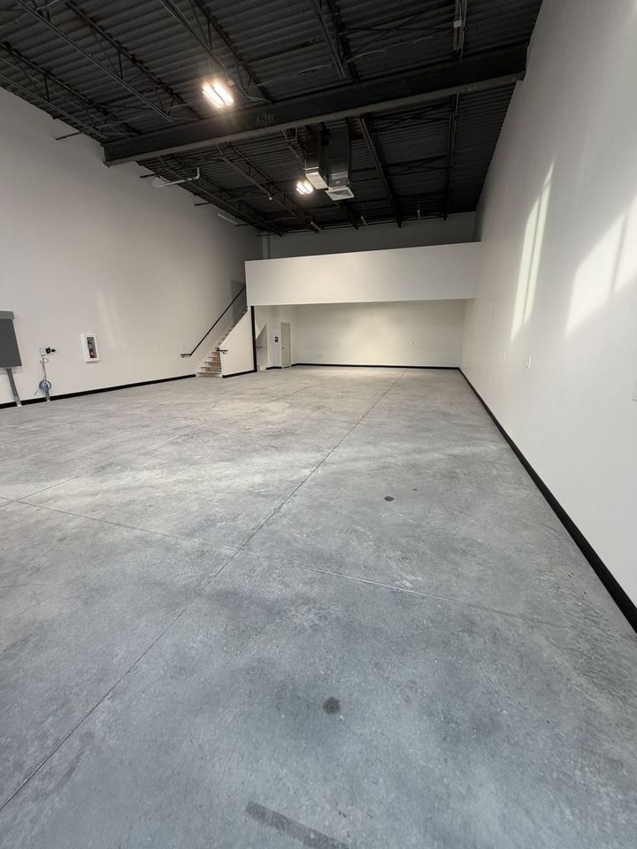 Main image 2