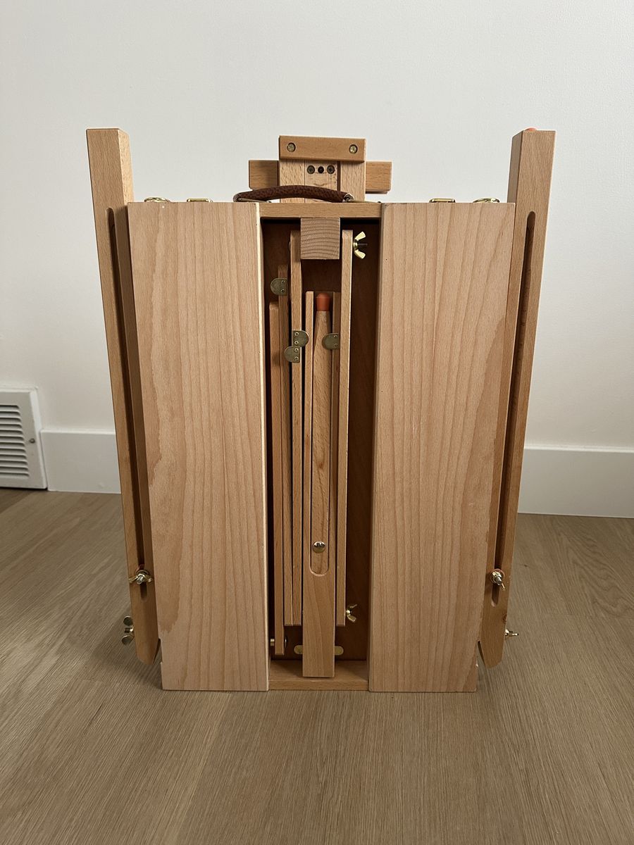 Main image 7
