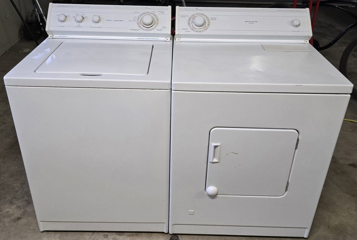 Whirlpool Washer and Gas Dryer Set