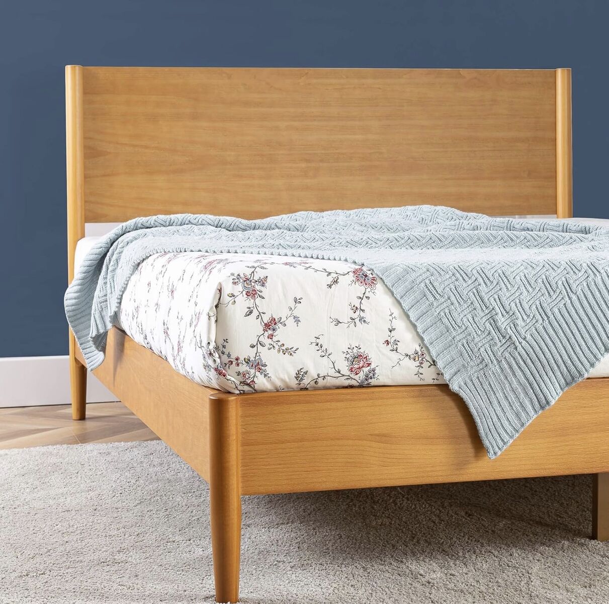 King ZINUS Allen Mid Century Wood Platform Bed Frame with Headboard Solid Wood Foundation/Wood Slat