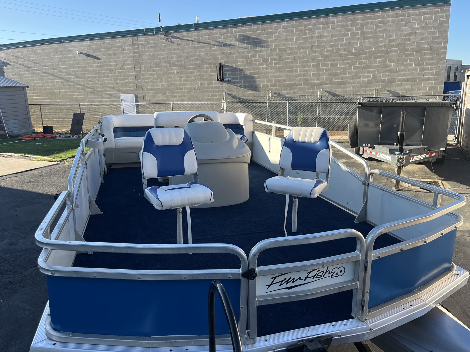 Suntracker fun fish 20’