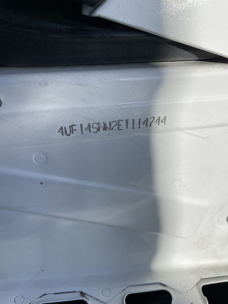 Main image 6