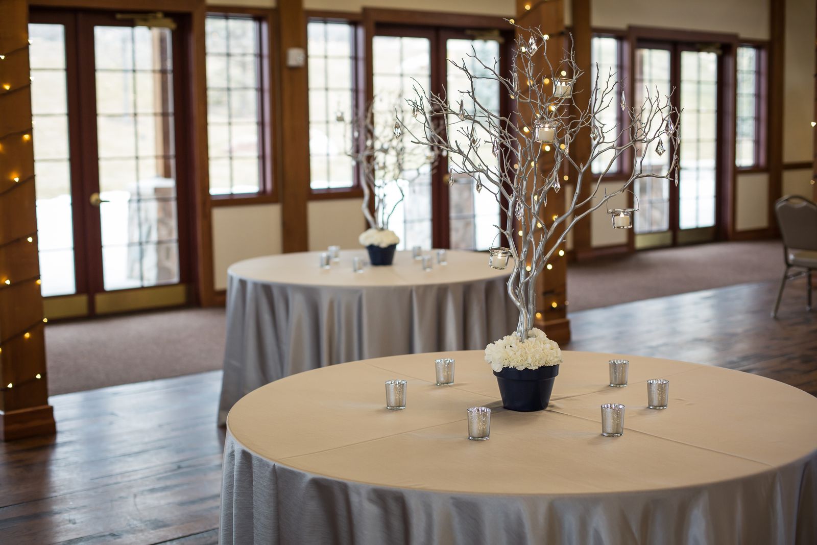 12 Manzanita Branch Table Centerpieces
