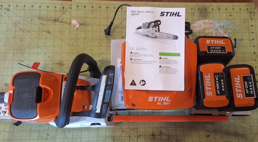 STIHL MSA 220C Battery Powered Chainsaw w/ Sugihara Super Light Bar please Read Description 