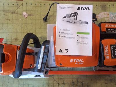 STIHL MSA 220C Battery Powered Chainsaw w/ Sugihara Super Light Bar please Read Description