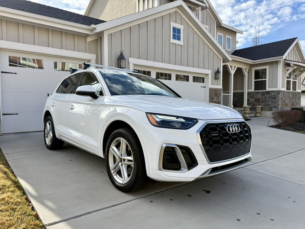 2022 Audi Q5 e quattro S line Premium 55 TFSI