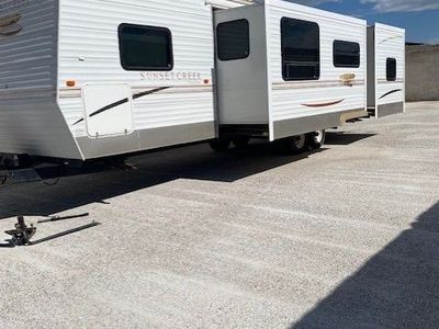 2007 Sunny Brook 30ft Bumper pull 2 Pull out Travel Trailer
