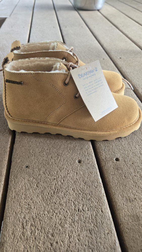 Bearpaw Women's Loki II Suede Sheepskin Slippers Boots - US Size 6.5
