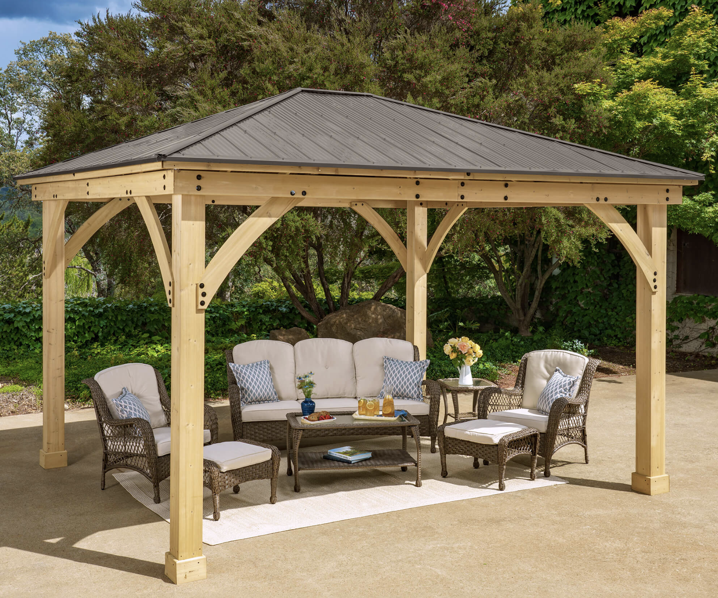 12'X14' Yardistry Meridian Gazebo New In Box