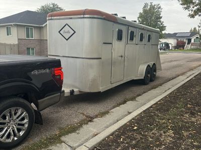 4 Horse Aluminum Bumper Pull Trailer