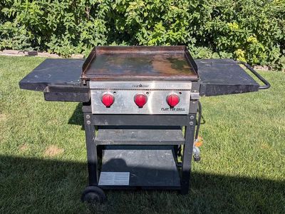 Camp Chef FTG600 Flat Top Propane Grill and Griddle with Side Shelves