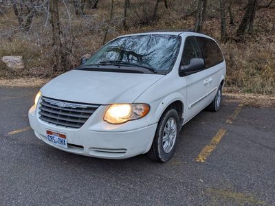 2007 CHRYSLER TOWN AND COUNTRY Touring