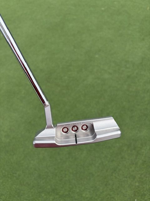 Titleist Scotty Cameron Special Select Newport 2.5 Putter with SuperStroke Grip