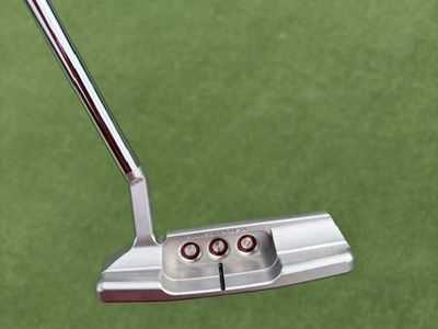 Titleist Scotty Cameron Special Select Newport 2.5 Putter with SuperStroke Grip