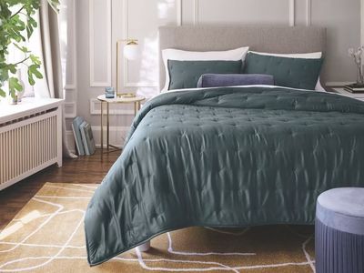 New Threshold 3-Piece Queen/Full TENCEL™ Comforter & Sham Set Dark Teal Blue