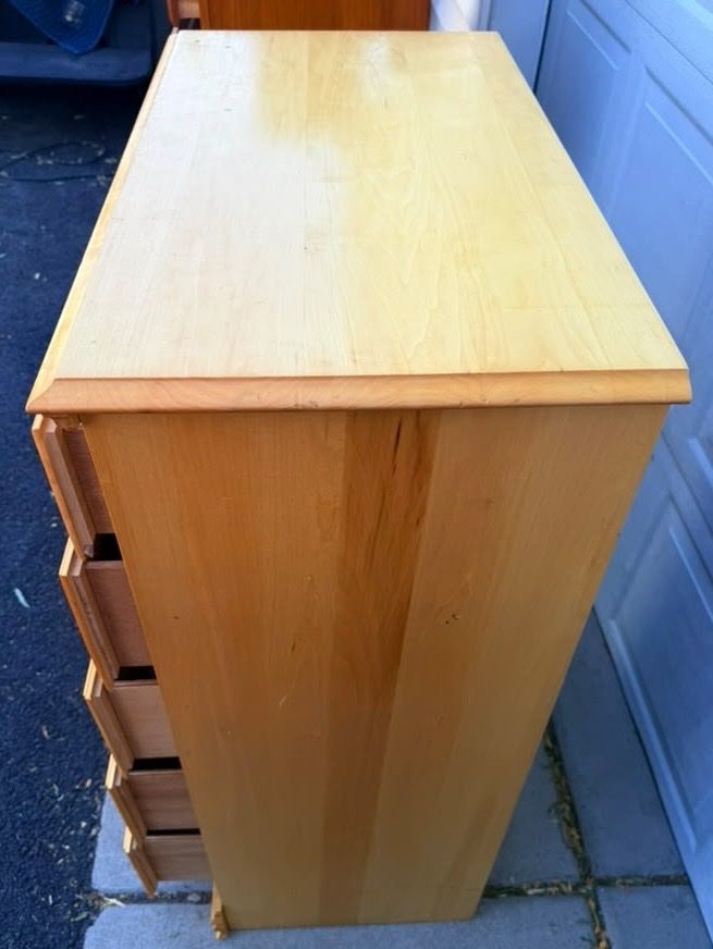 Main image 6
