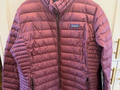 Womens NORTH FACE Burgundy Puffer Coat Size XXL