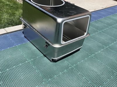 Stainless steel litter box