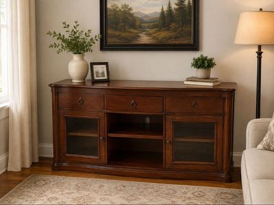 Beautiful Solid Wood Sideboard/ Buffet/ Media Console