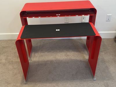 Heckler onelessdesk Red Modern Style Desk with Retractable Keyboard Tray - Perfect for Small Spaces