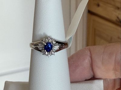 HI-END PLATINUM PT900 NATURAL MINED SAPPHIRE & SPARKLING DIAMOND RING! 3.87 GRAMS!