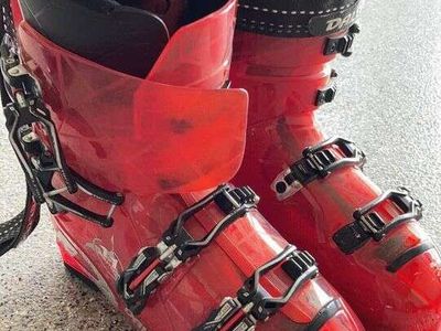 DALBELLO MENS SKI BOOTS SIZE 11.5