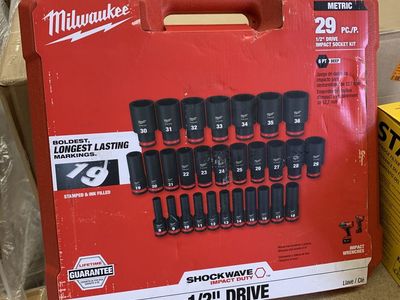 Milwaukee SHOCKWAVE 1/2 in. Drive Metric 6 Point Impact Socket Set (29-Piece)